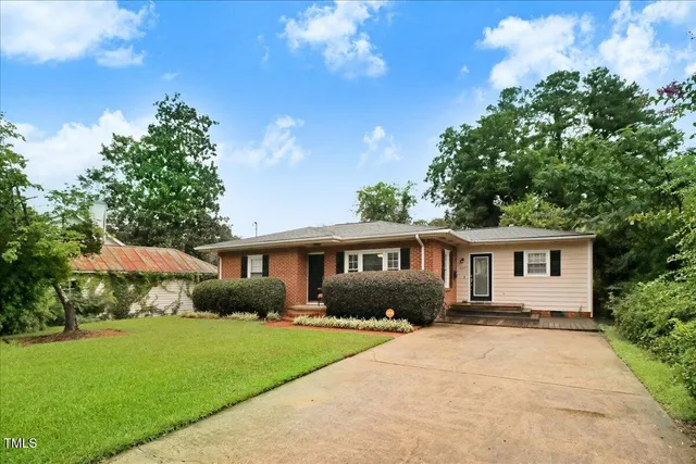 $233,000 | 407 East Woodall Street, Smithfield, NC 27577