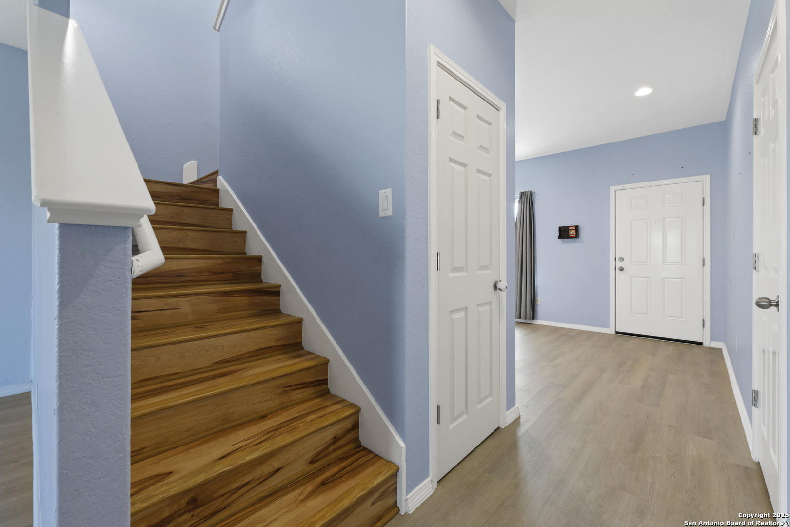 2450 Keyhole View Converse, TX 78109 - Photo 11 of 24