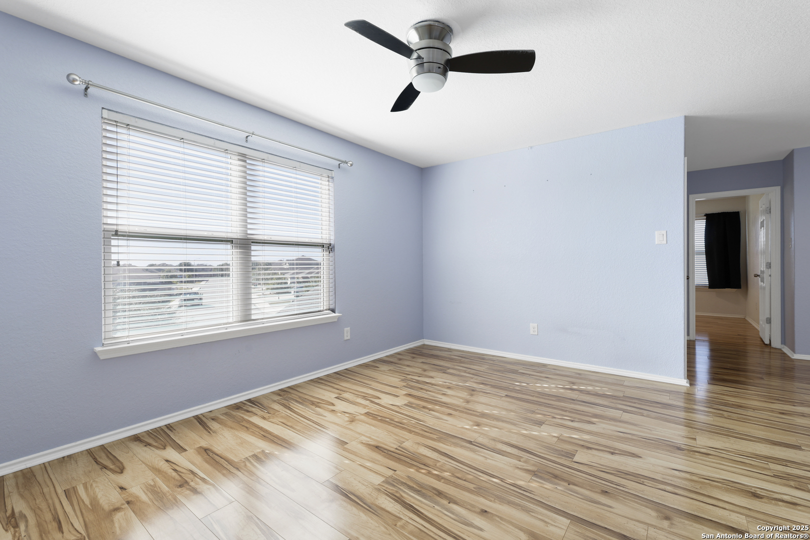 2450 Keyhole View Converse, TX 78109 - Photo 13 of 24