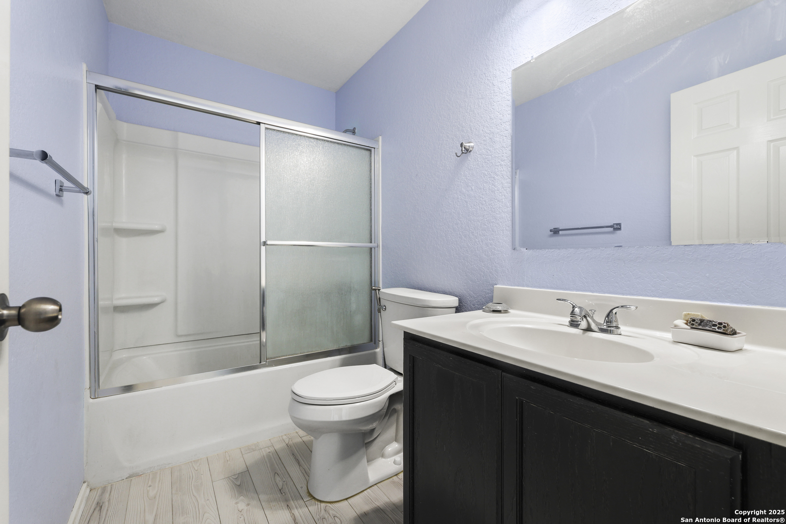 2450 Keyhole View Converse, TX 78109 - Photo 15 of 24