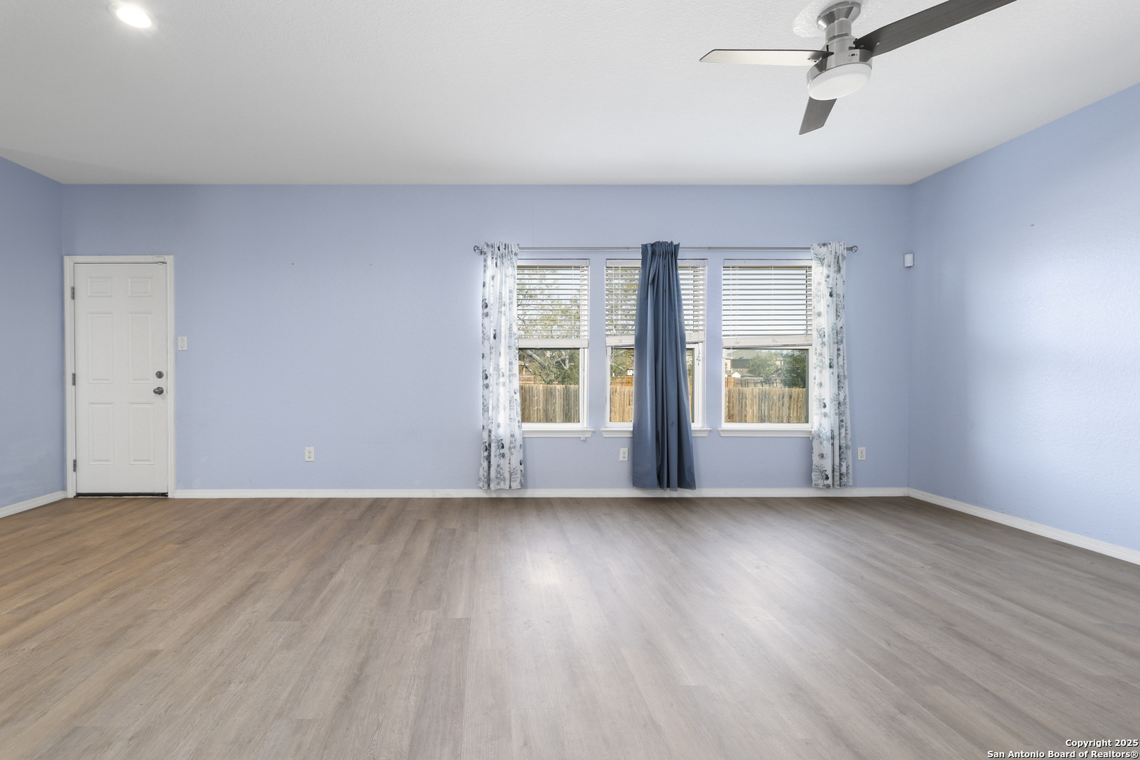 2450 Keyhole View Converse, TX 78109 - Photo 19 of 24