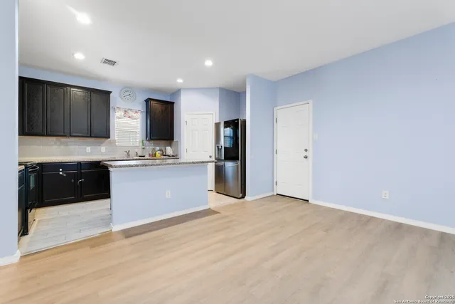 $1,795 | 2450 Keyhole View, Converse, TX 78109