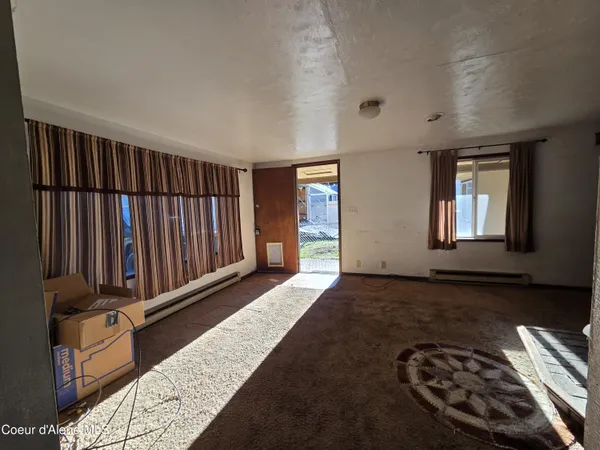 $275,000 | 16 Meadow Street, Wallace, ID 83873