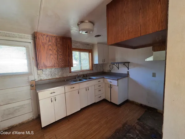 $275,000 | 16 Meadow Street, Wallace, ID 83873