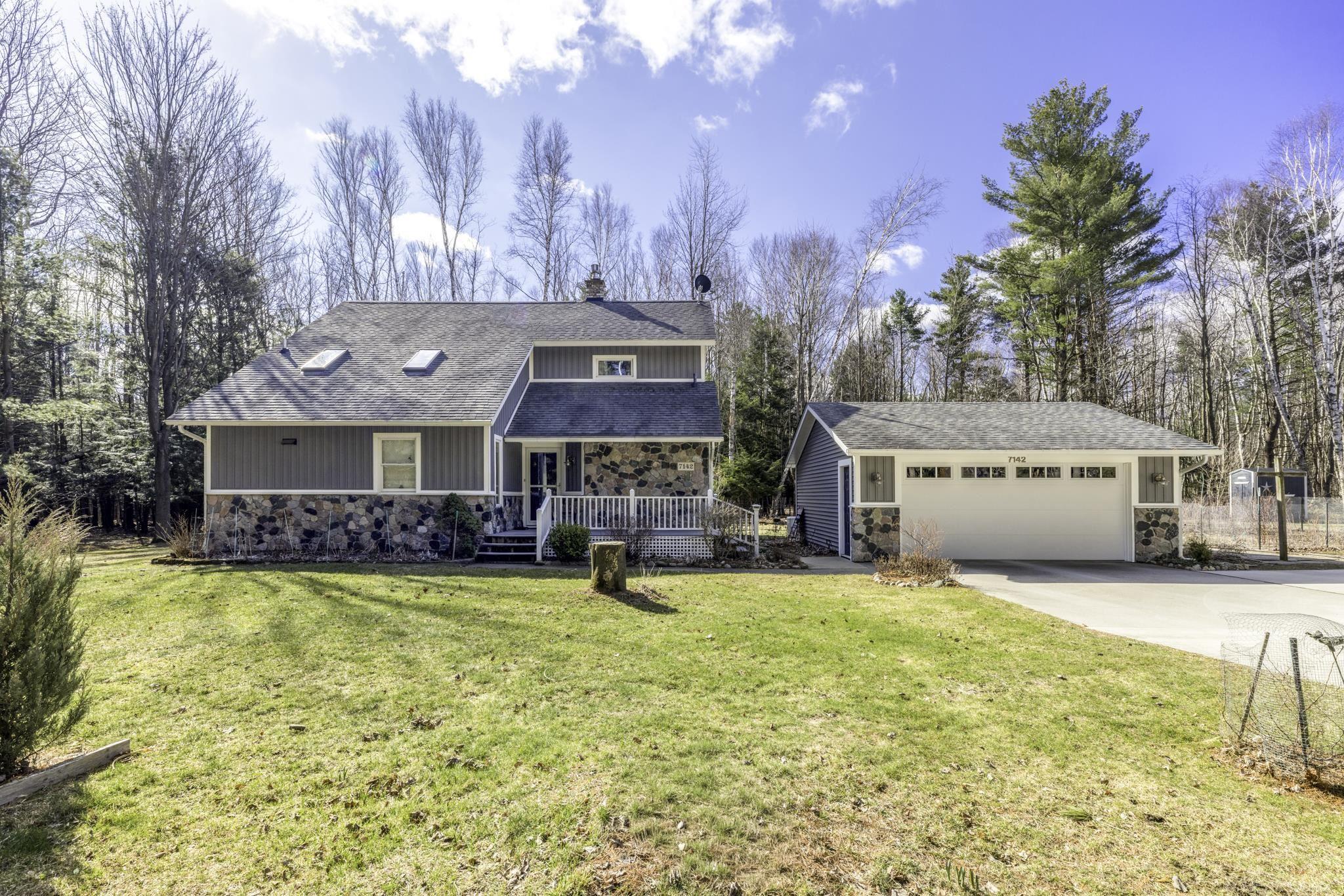 7142 Aitken Road Lexington, MI 48450 - Photo 6 of 59