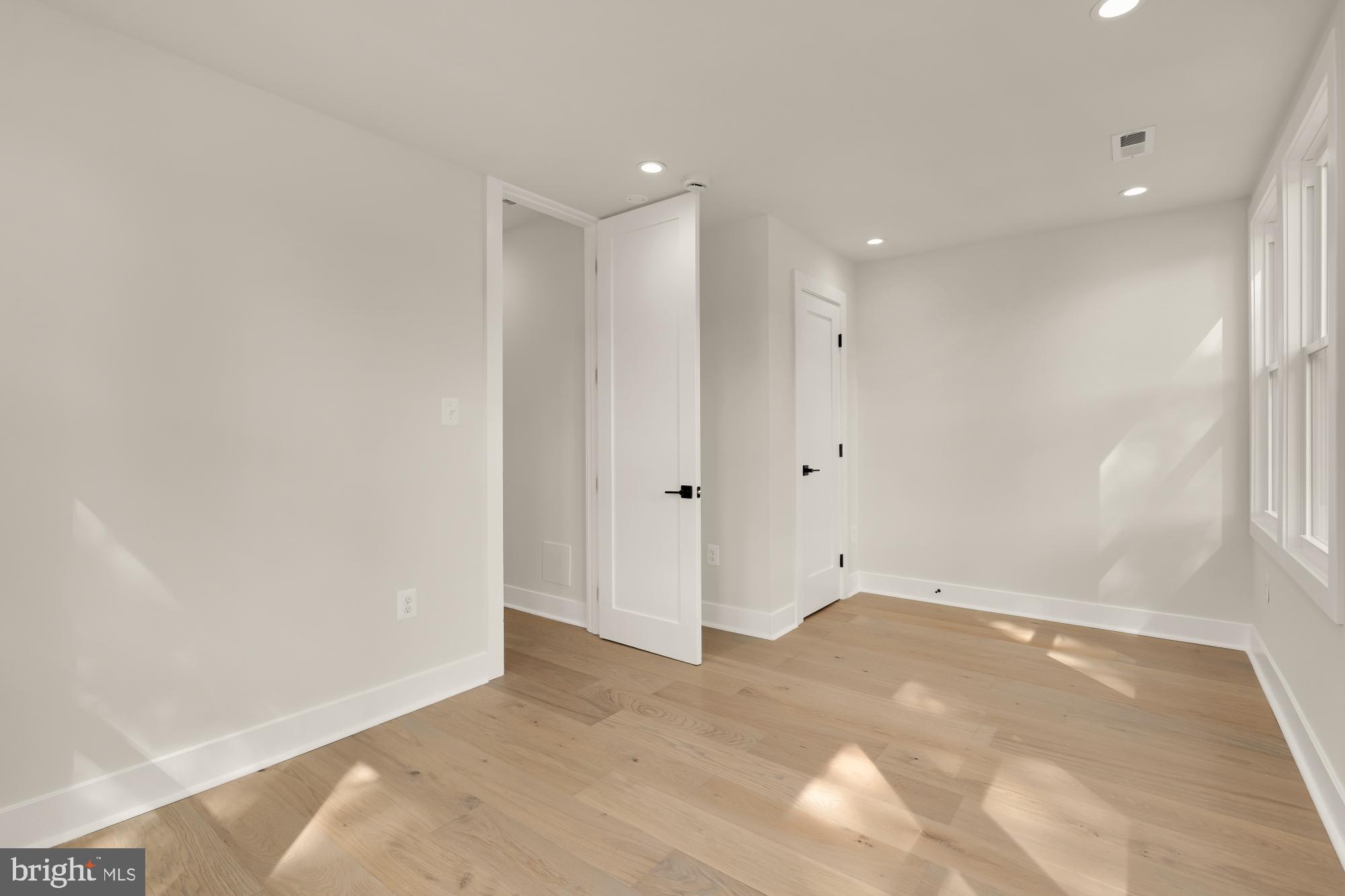 5331 42nd Street Northwest Washington, DC 20015 - Photo 35 of 51 a view of room