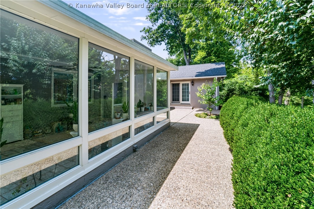 1405 Nottingham Road Charleston, WV 25314 - Photo 43 of 50 Gallery Image 43