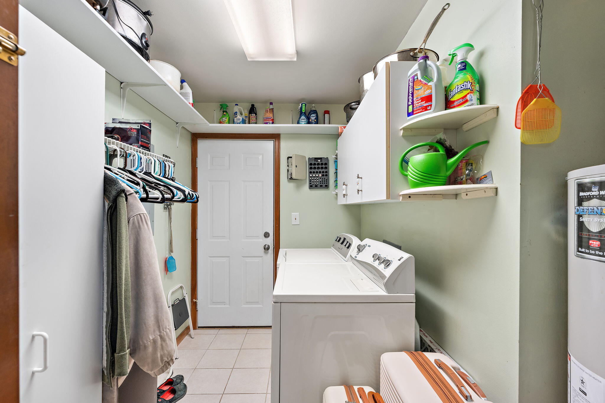 507 South 20th Street Chesterton, IN 46304 - Photo 18 of 27 a bathroom with a sink mirror and vanity