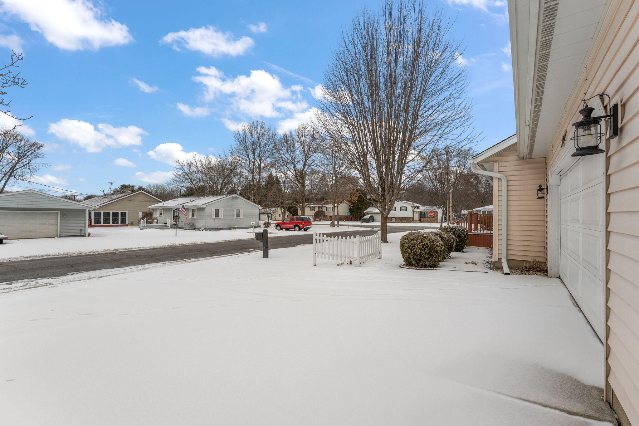 507 South 20th Street Chesterton, IN 46304 - Photo 25 of 27 a view of parking area