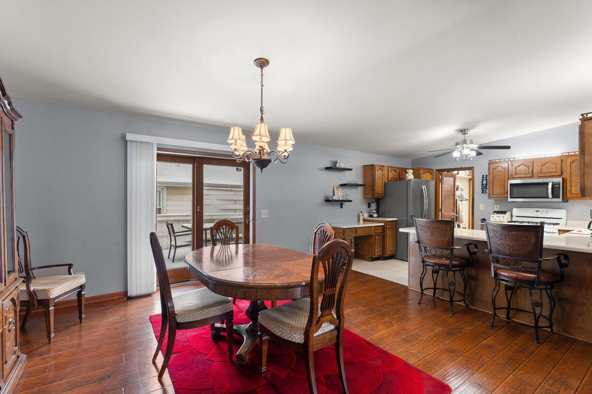 507 South 20th Street Chesterton, IN 46304 - Photo 6 of 27 a view of a dining room with furniture window and wooden floor