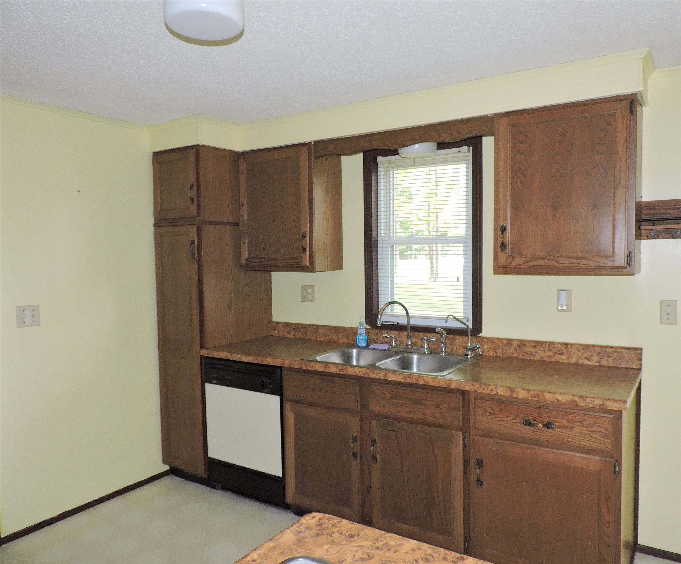 3590 North Carter Road Pinconning, MI 48650 - Photo 6 of 32