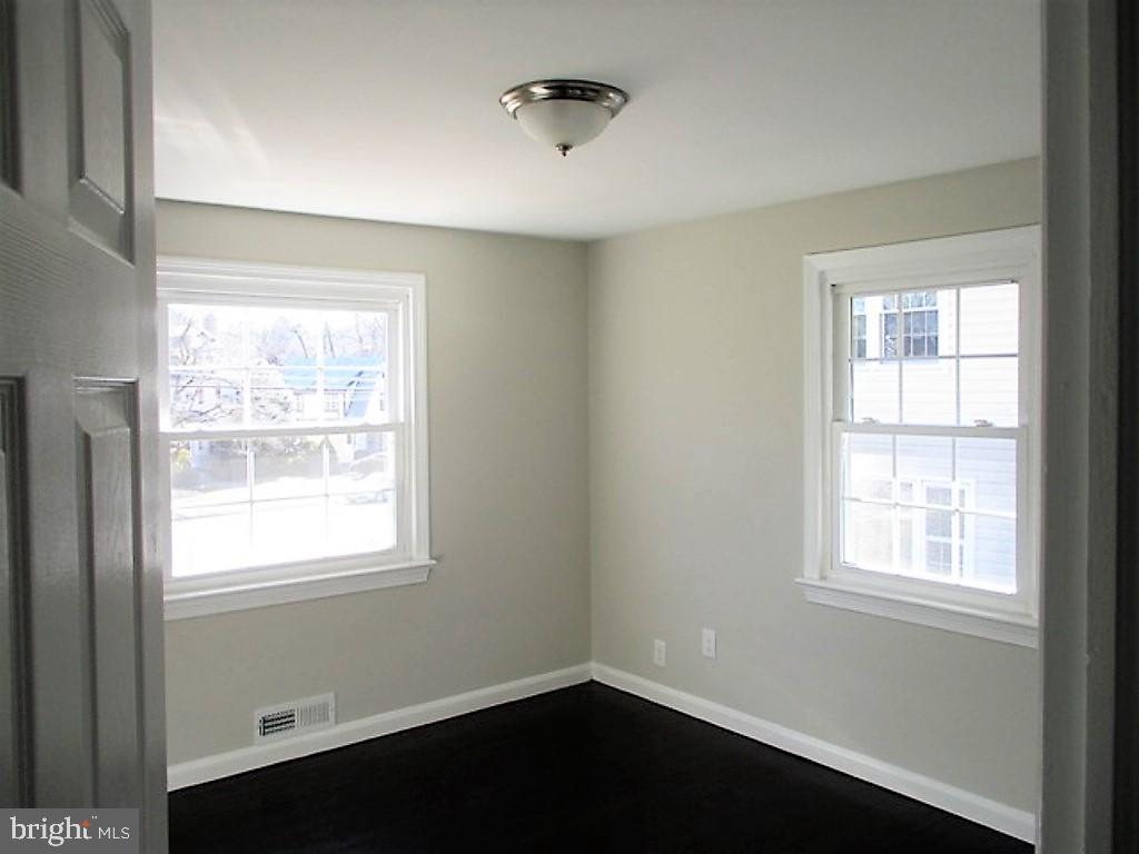 657 East Greenman Road Haddonfield, NJ 08033 - Photo 15 of 29 Gallery Image 15