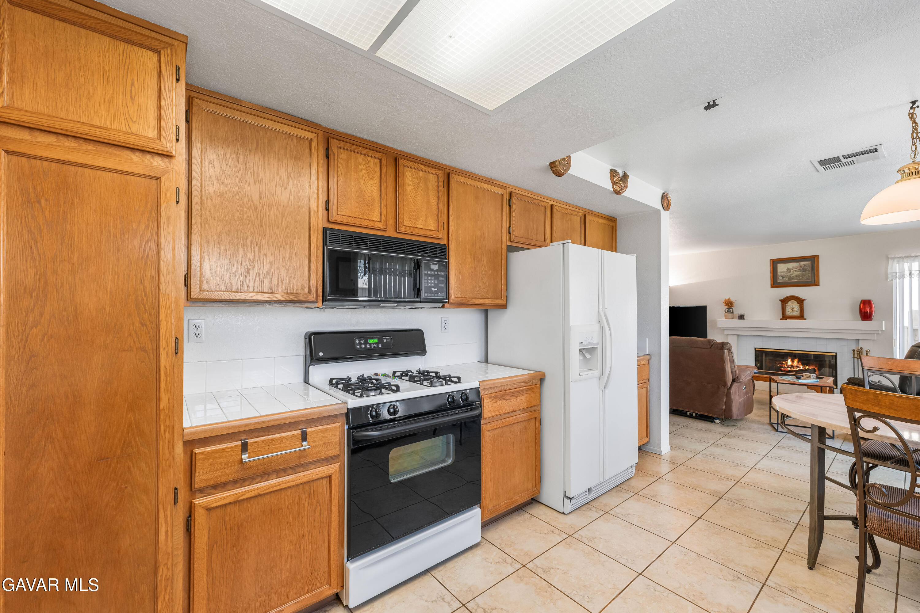 3167 Hampton Road Palmdale, CA 93551 - Photo 9 of 40 Hampton-15