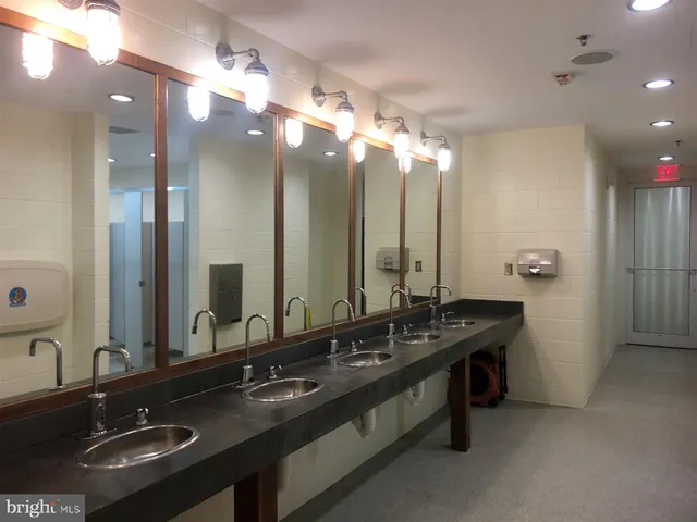 $565,000 | 4 Fountain Drive East, Unit 3D, Ocean City, MD 21842