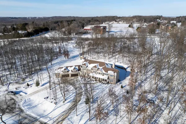 $2,590,000 | 3182 Woodhill Circle, Verona, WI 53593