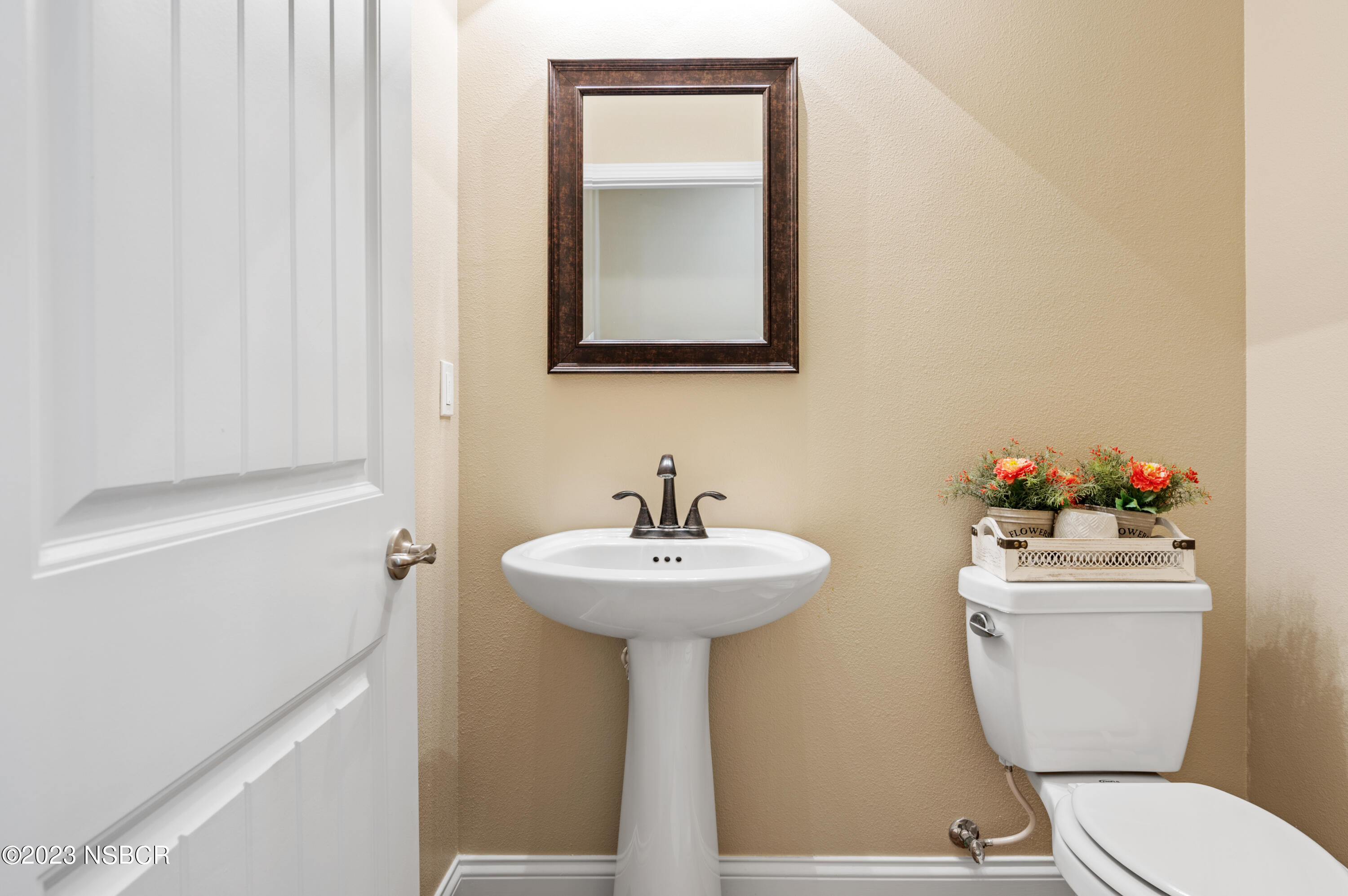 565 Oak Ridge Road Solvang, CA 93463 - Photo 17 of 31 565-oak-ridge-road-solvang-ca-15