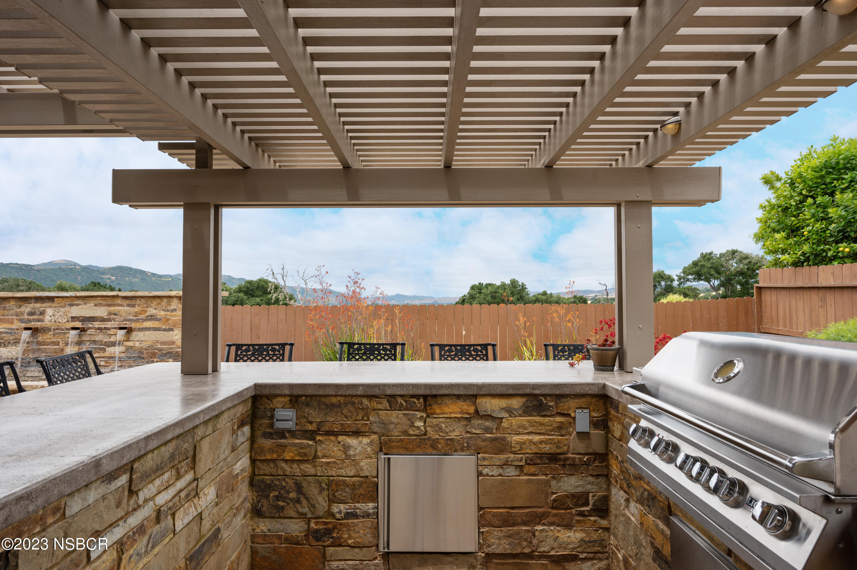 565 Oak Ridge Road Solvang, CA 93463 - Photo 25 of 31 565-oak-ridge-road-solvang-ca-27