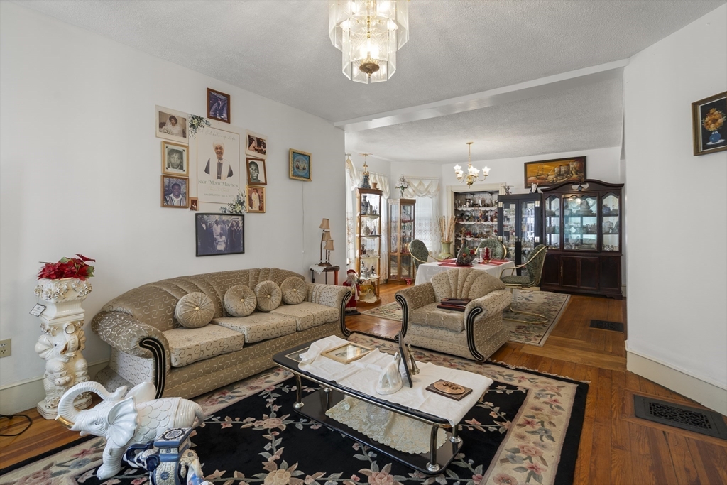 87 Hamilton Street Boston, MA 02125 - Photo 13 of 39