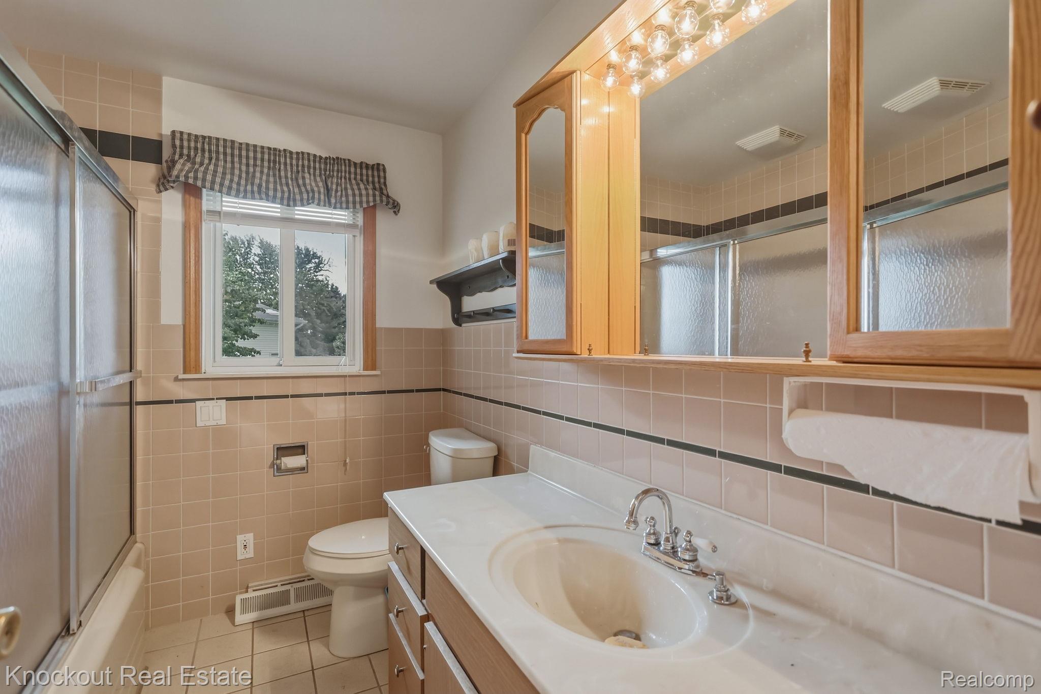 9960 Curtis Road Frankenmuth, MI 48734 - Photo 26 of 66 24-web-or-mls-9960 Curtis Rd 48734 -24.jpg