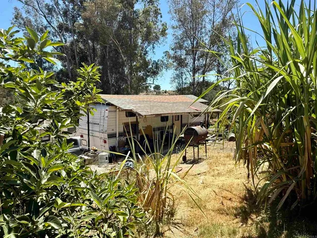 $749,900 | 39182 Daily Road, Fallbrook, CA 92028