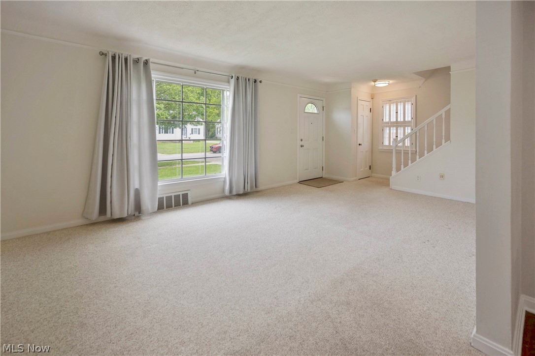 1196 Belrose Road Cleveland, OH 44124 - Photo 5 of 34 Gallery Image 5