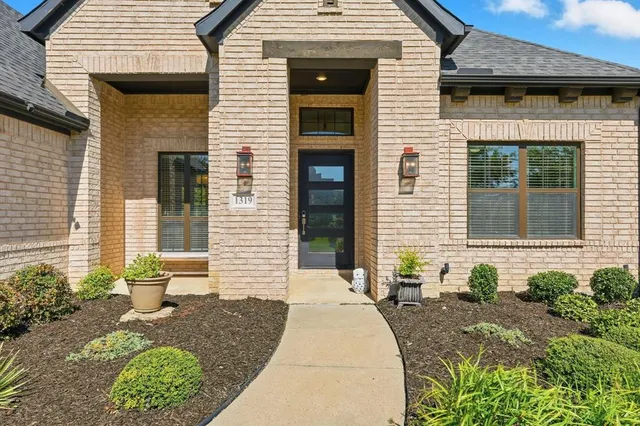 $925,000 | 1319 Hicks Trail, Lucas, TX 75002