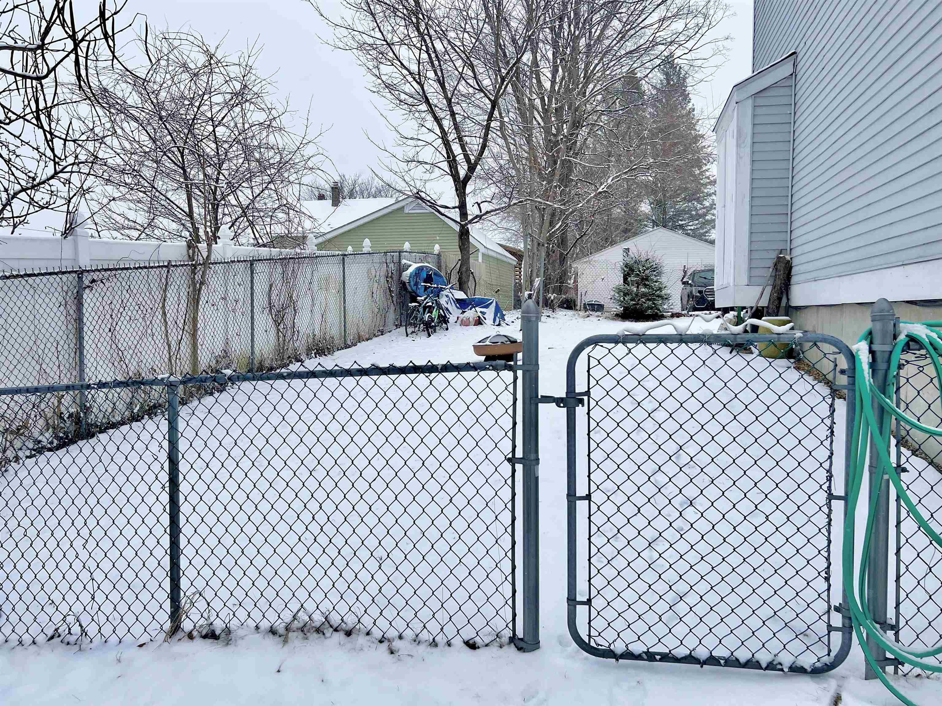 206 Calef Road Manchester, NH 03103 - Photo 14 of 15