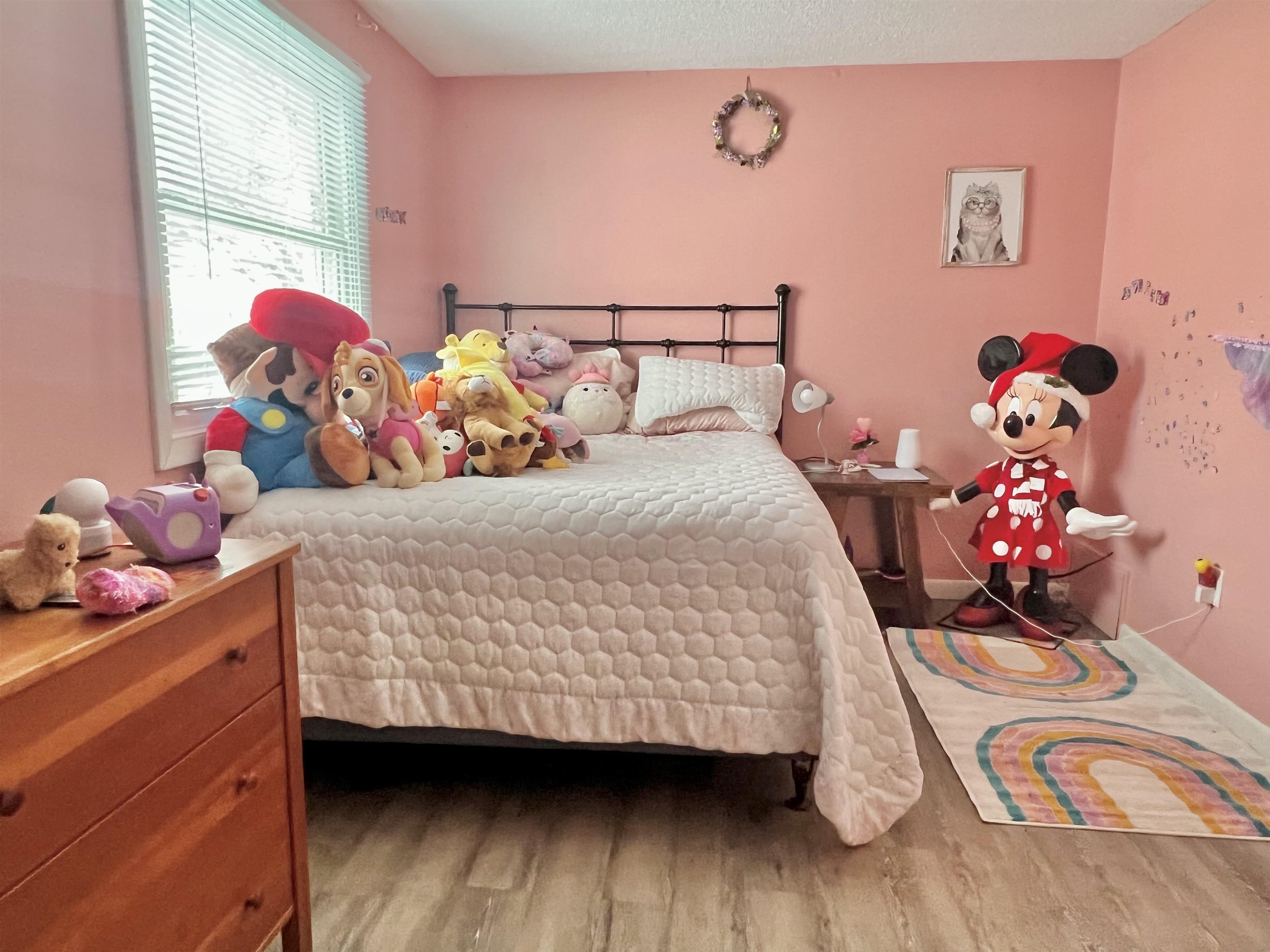 206 Calef Road Manchester, NH 03103 - Photo 8 of 15