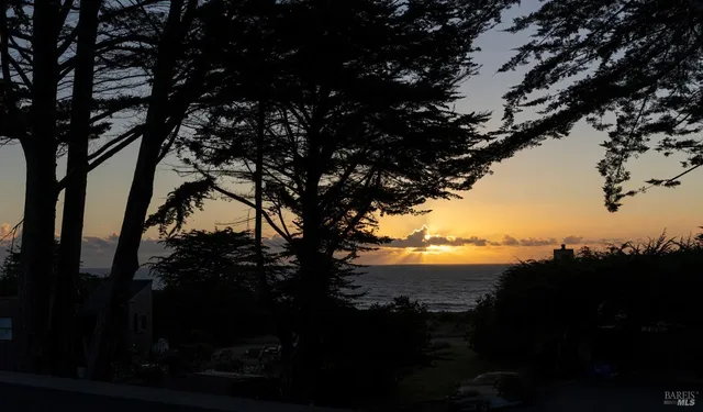 $1,995,000 | 116 Shepherds Close, The Sea Ranch, CA 95497