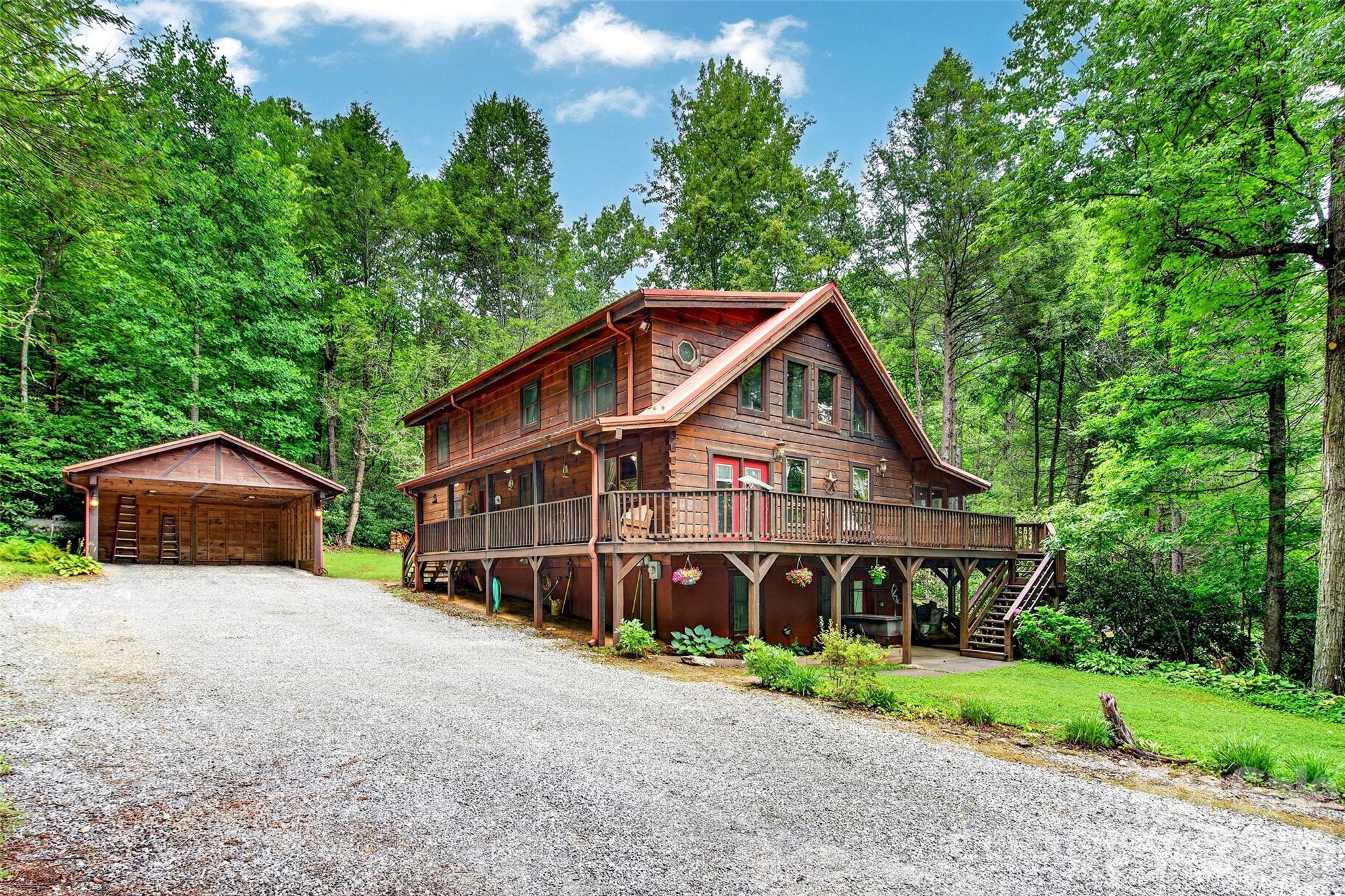 664 Paxton Creek Road Marion, NC 28752 - Photo 2 of 47