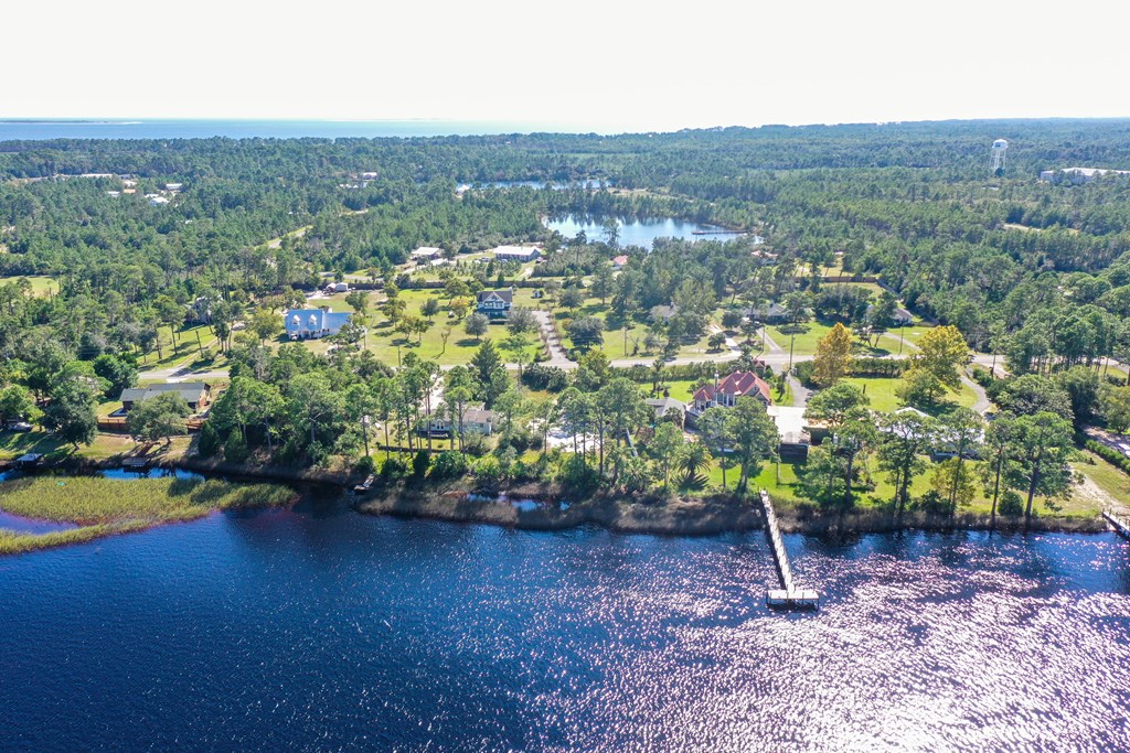 183 River Road Carrabelle, FL 32322 - Photo 9 of 24 Gallery Image 9