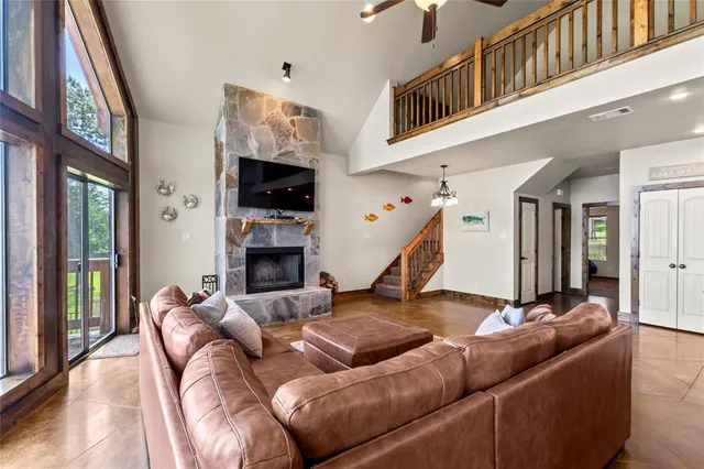 $619,000 | 11178 Lakeside Drive, Mabank, TX 75156