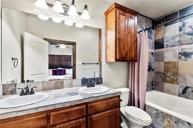 $619,000 | 11178 Lakeside Drive, Mabank, TX 75156