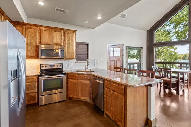 $619,000 | 11178 Lakeside Drive, Mabank, TX 75156