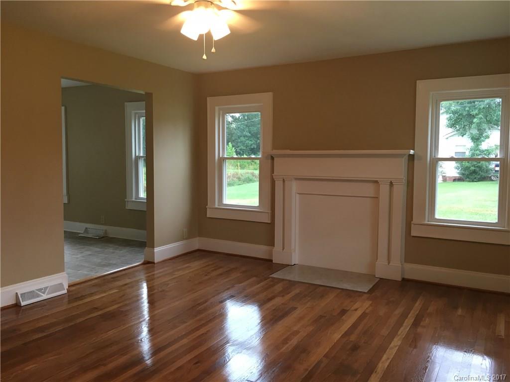 722 North Main Street Stanley, NC 28164 - Photo 3 of 21