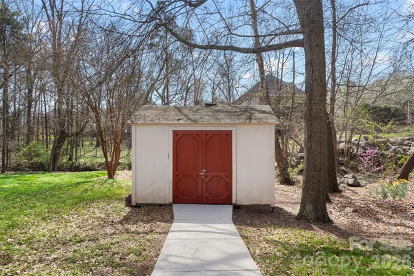 $513,900 | 2000 Stoney Creek Drive Northwest, Concord, NC 28027