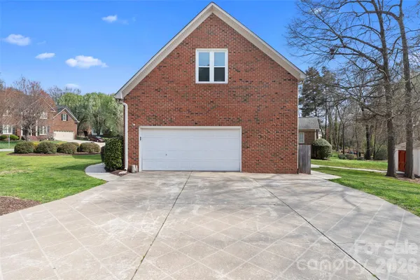 $513,900 | 2000 Stoney Creek Drive Northwest, Concord, NC 28027