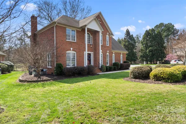 $513,900 | 2000 Stoney Creek Drive Northwest, Concord, NC 28027