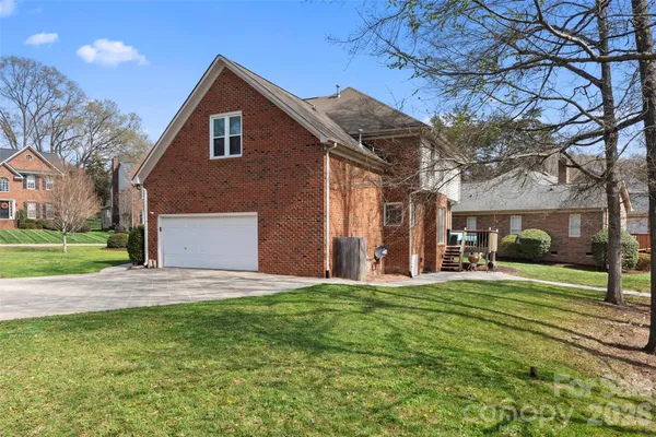 $513,900 | 2000 Stoney Creek Drive Northwest, Concord, NC 28027