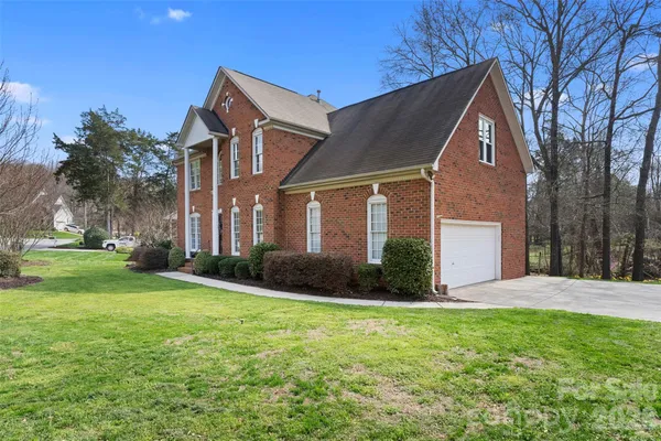 $513,900 | 2000 Stoney Creek Drive Northwest, Concord, NC 28027