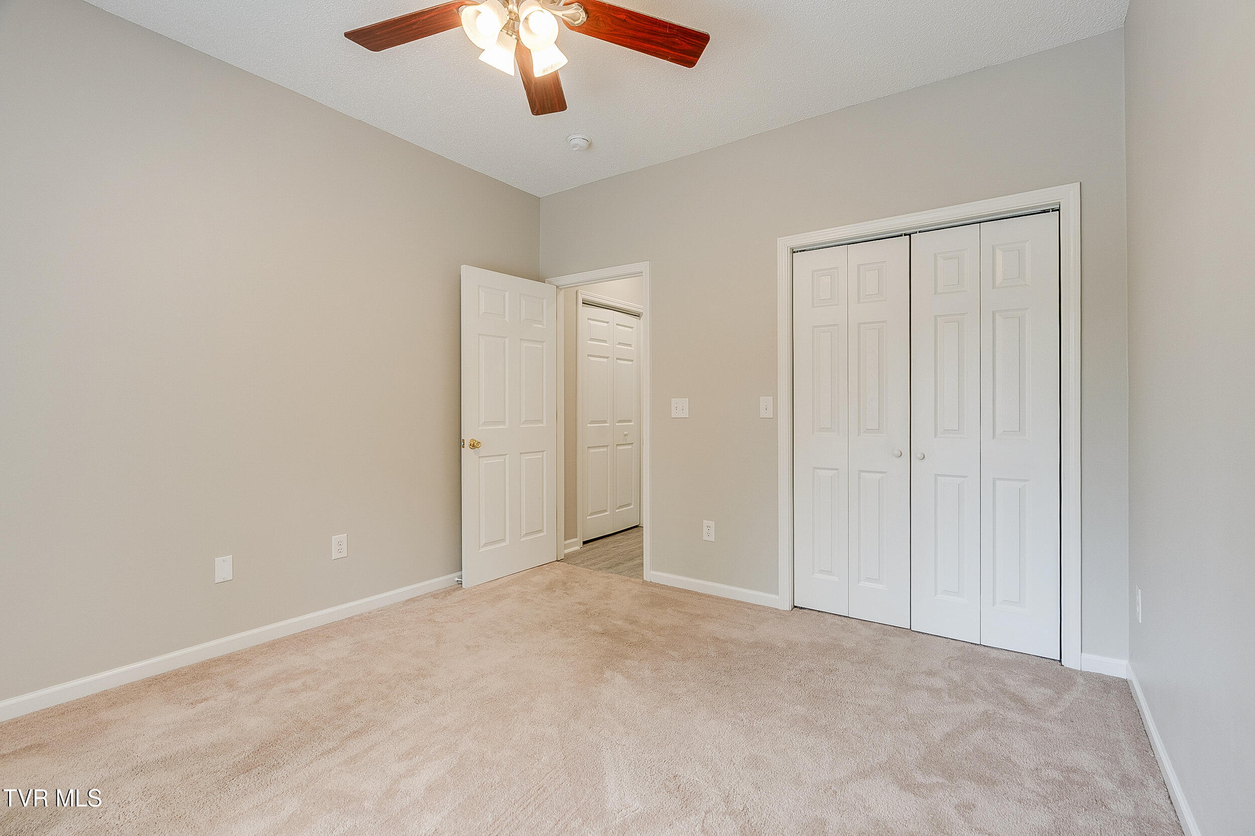 176 South Austin Springs Road, Unit 9 Johnson City, TN 37601 - Photo 18 of 27 1000010256