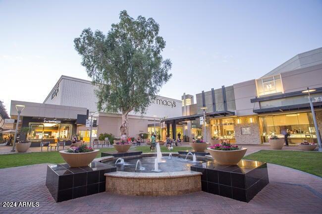 3136 North 38th Street, Unit 1 Phoenix, AZ 85018 - Photo 41 of 42 3 miles to Biltmore Fashion Park