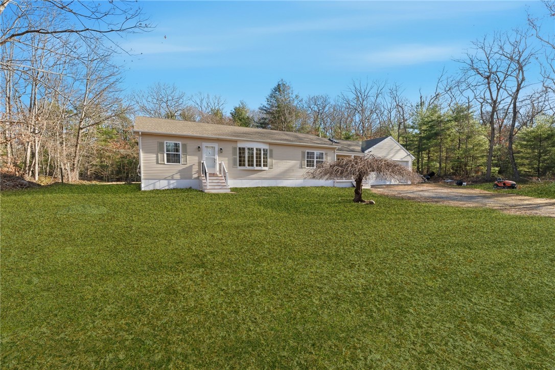 801 Tunk Hill Road Scituate, RI 02825 - Photo 3 of 49