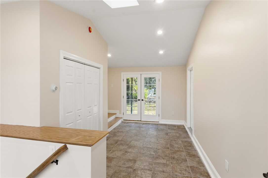 801 Tunk Hill Road Scituate, RI 02825 - Photo 4 of 49