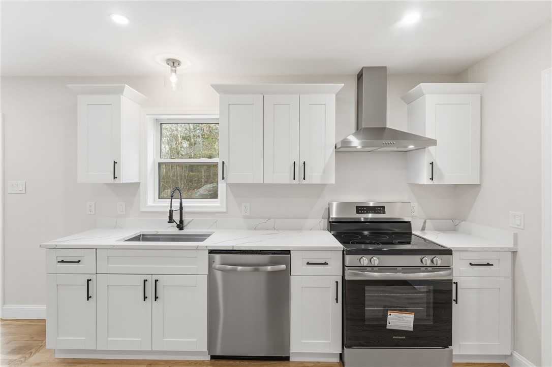 801 Tunk Hill Road Scituate, RI 02825 - Photo 10 of 49