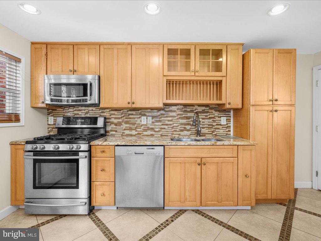 1213 Haverhill Road Baltimore, MD 21229 - Photo 8 of 32 Gallery Image 8