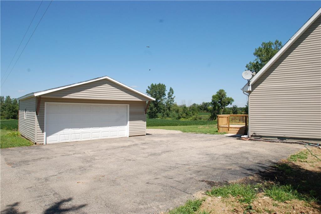 7420 Stringtown Road Mechanicsburg, OH 43044 - Photo 7 of 34