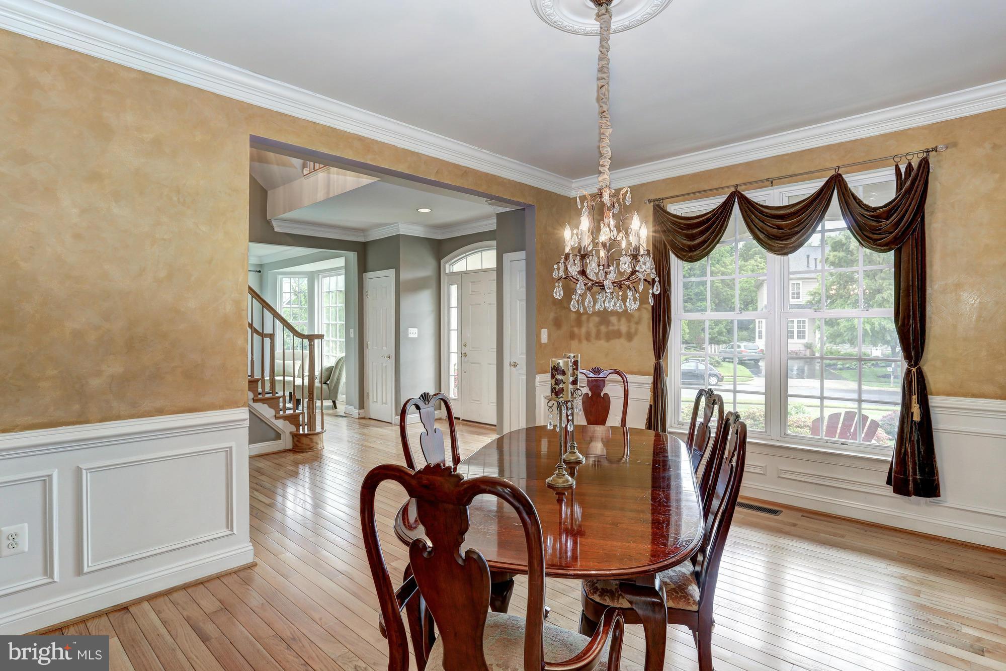 9070 Roaring Spring Loop Bristow, VA 20136 - Photo 14 of 30 Dining Room