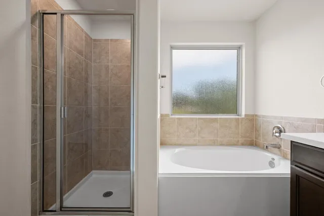 $2,195 | 5720 Kennedy Street, Austin, TX 78747