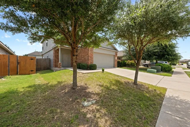 $2,195 | 5720 Kennedy Street, Austin, TX 78747